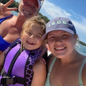 Meet your Posher, Tiffany